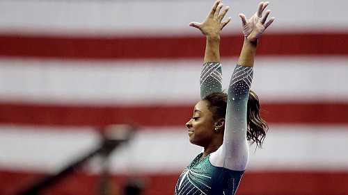 Simone Biles Makes History Again With Jaw-Dropping Beam Dismount
