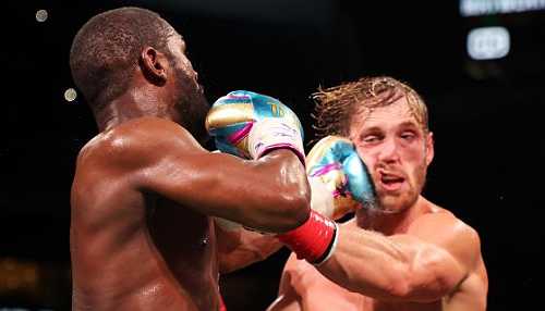 Funniest (And Pettiest) Tweets From The Floyd Mayweather Vs. Logan Paul “Fight” Funniest (And Pettiest) Tweets From The Floyd Mayweather Vs. Logan Paul “Fight”