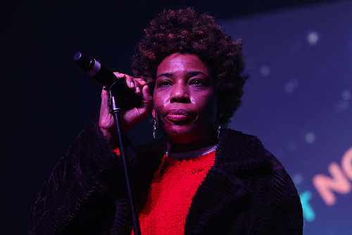 ‘Suck a Big Fat One’: Macy Gray Has a ‘Message’ to Those Criticizing Her Rendition of the National Anthem ‘Suck a Big Fat One’: Macy Gray Has a ‘Message’ to Those Criticizing Her Rendition of the National Anthem