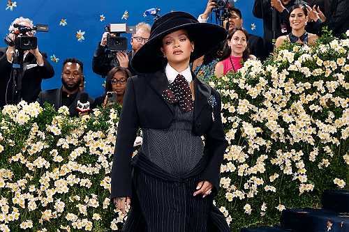 Rihanna (Kind Of) Returns To Music With New ‘Smurfs’ Song