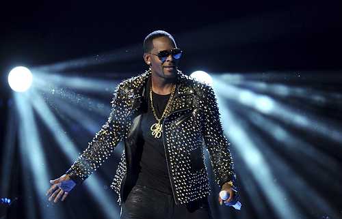 R. Kelly must pay nearly $200K in back child support by March 6, or go to jail