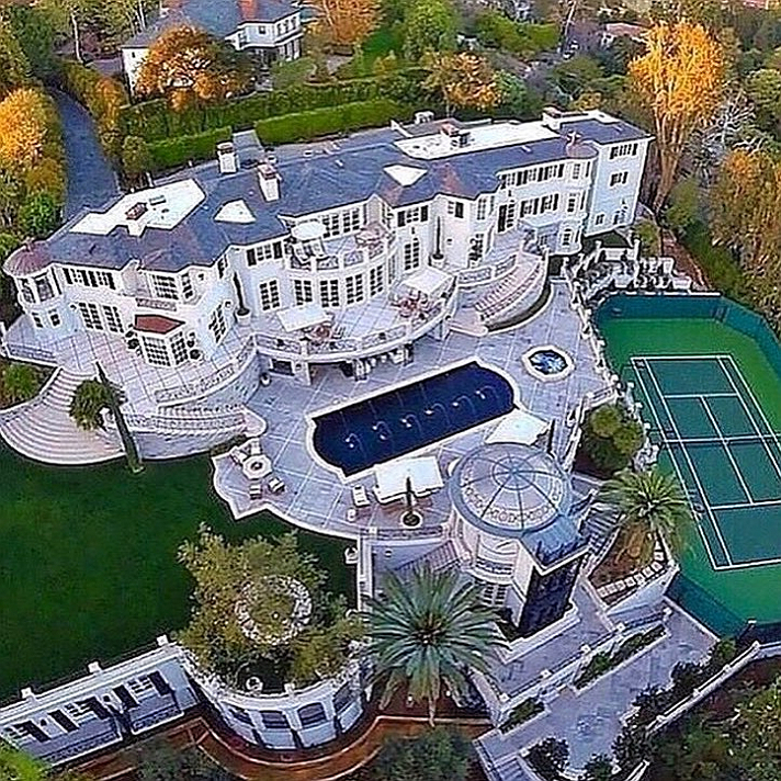 #BillionDollarDreams