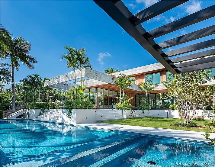 #BillionDollarDreams