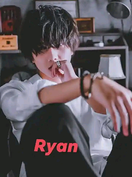 💐 WHERE OUR                LIPS MET 💋( Yearning For Her...)CHAPTER 15&16@everyone...