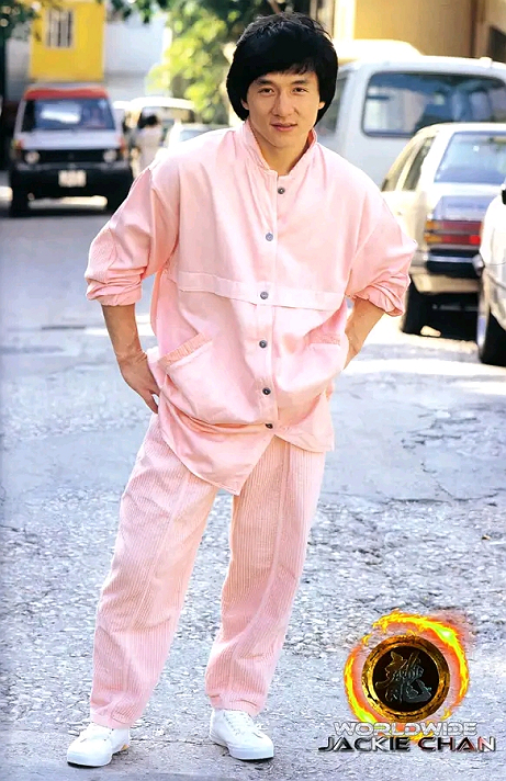 Another amazing photo from 80s...💥Jackie Chan photographed in 1987.📸 #TBT